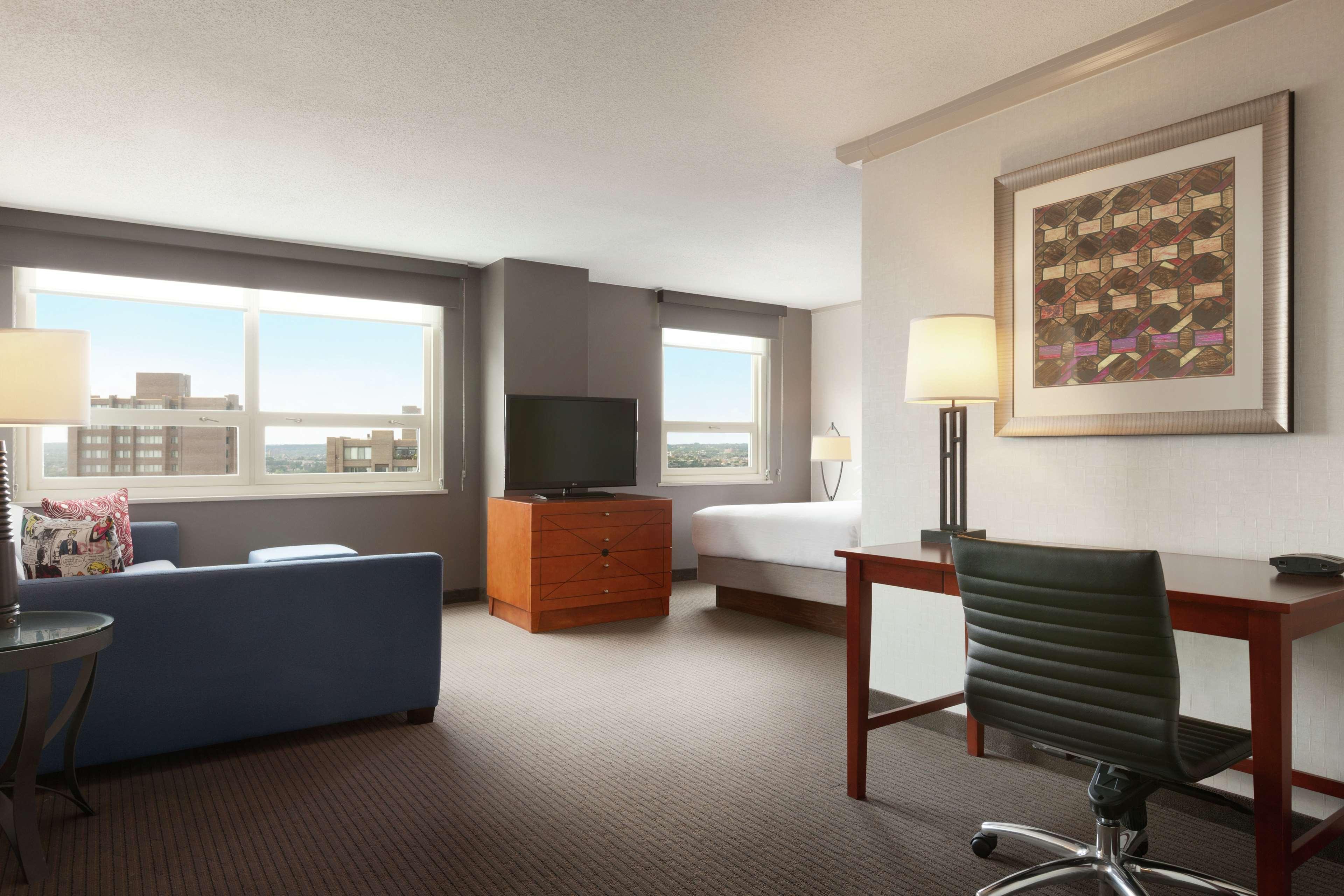 Embassy Suites Baltimore Inner Harbor Экстерьер фото