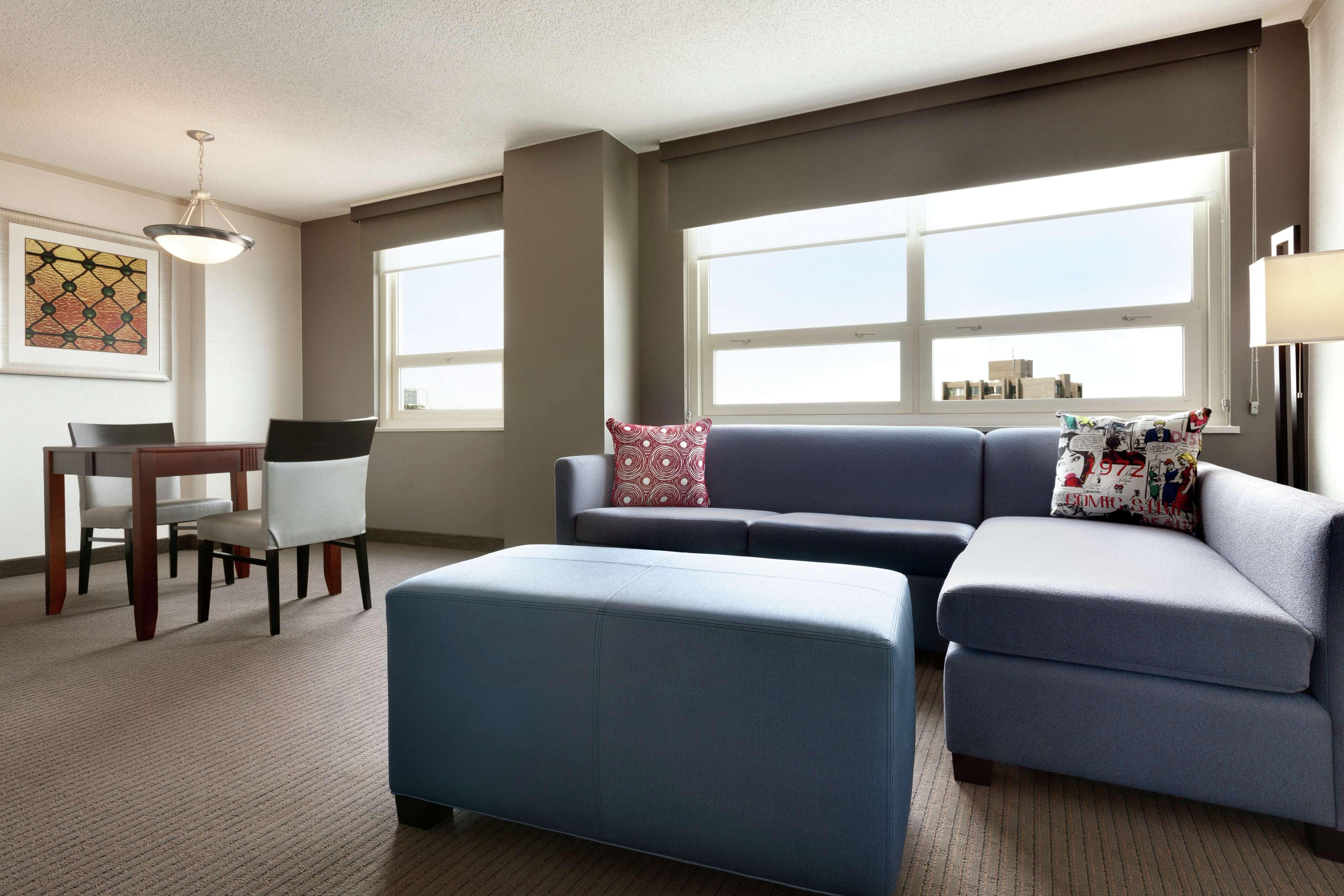 Embassy Suites Baltimore Inner Harbor Экстерьер фото