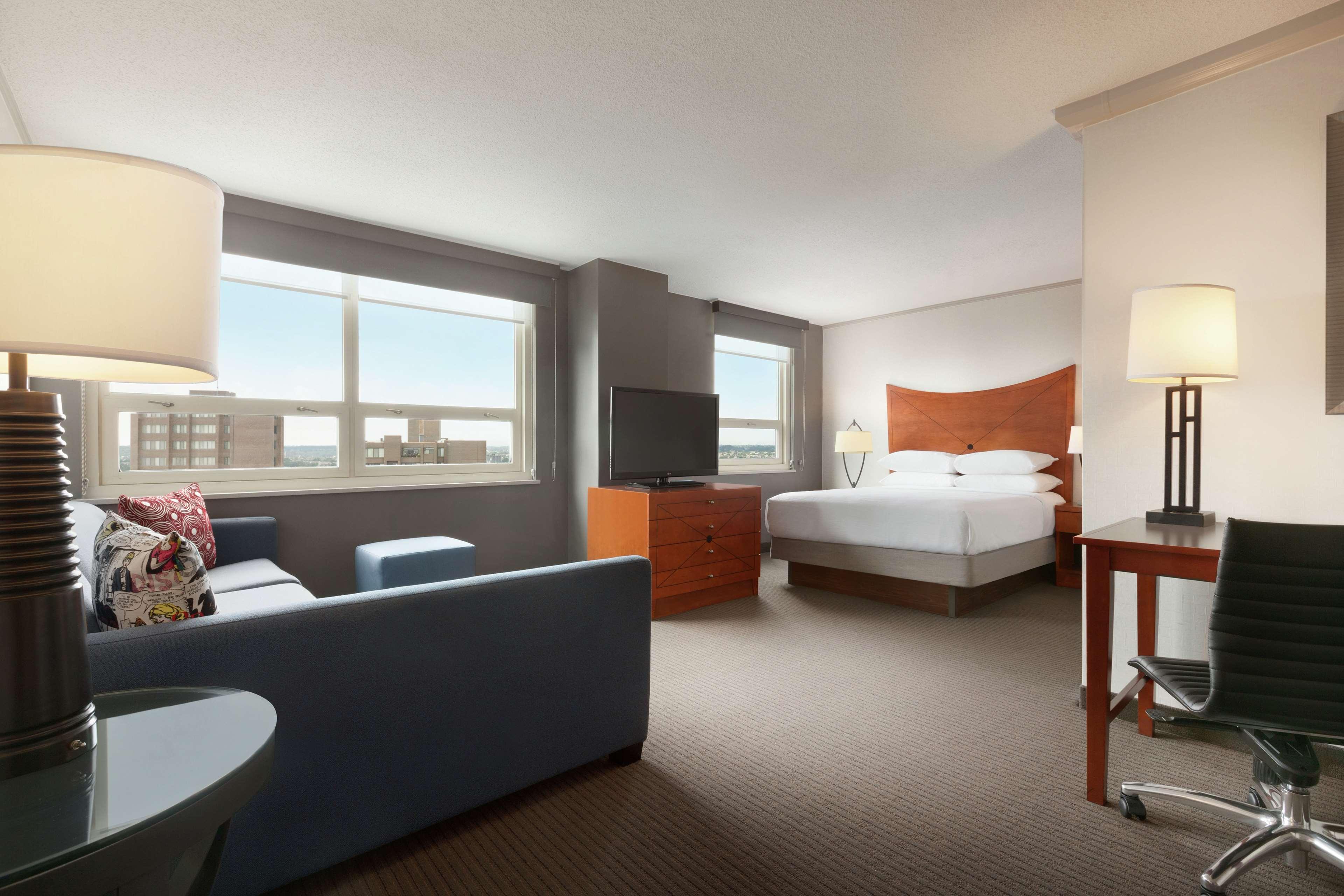 Embassy Suites Baltimore Inner Harbor Экстерьер фото