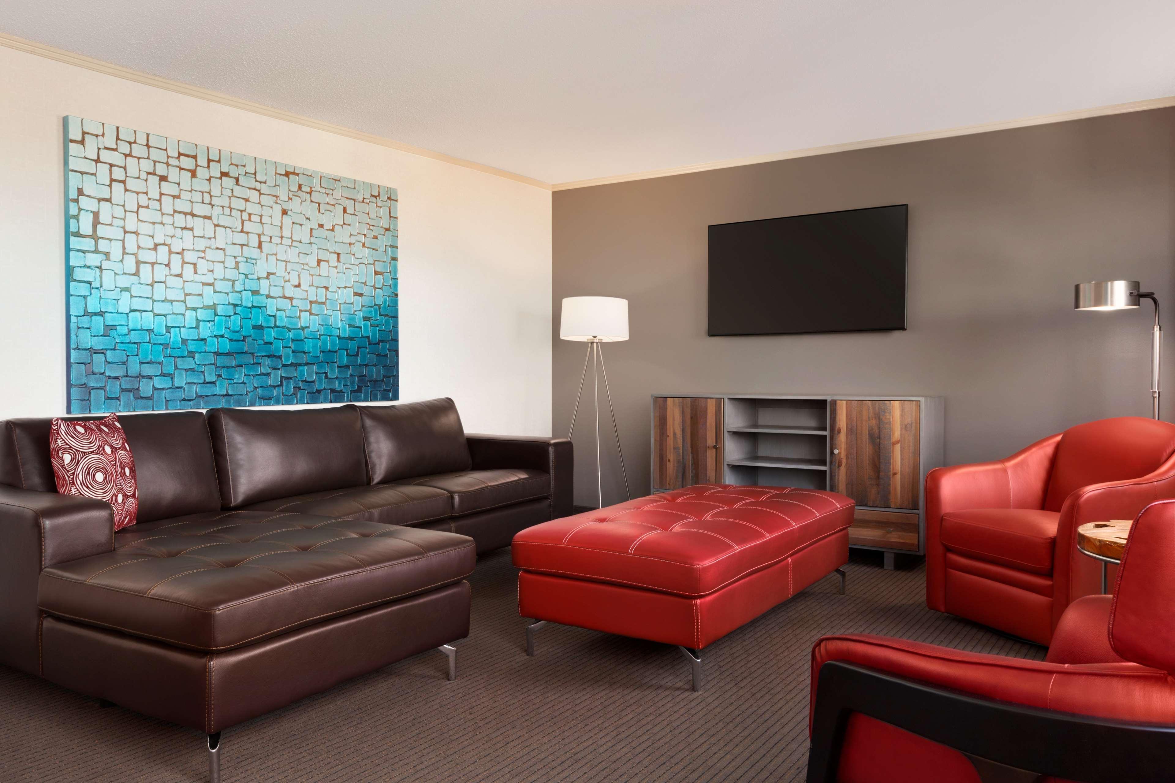 Embassy Suites Baltimore Inner Harbor Экстерьер фото