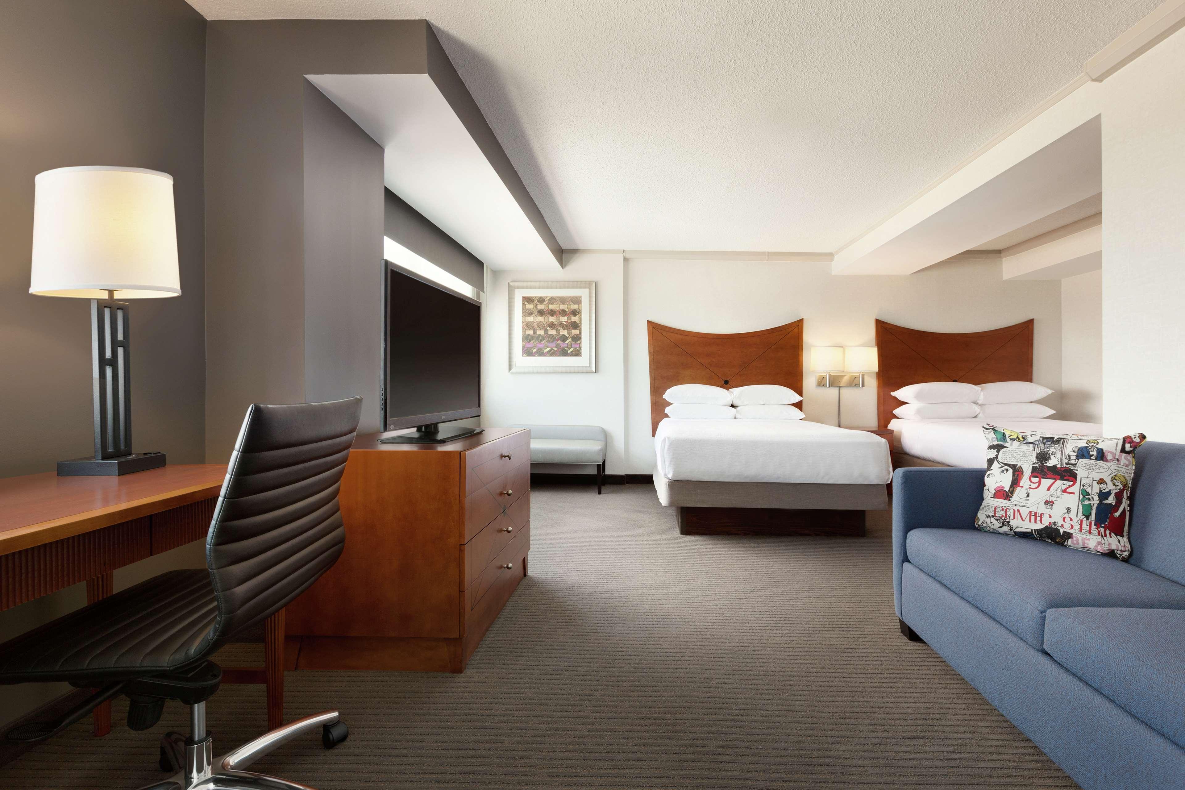 Embassy Suites Baltimore Inner Harbor Экстерьер фото