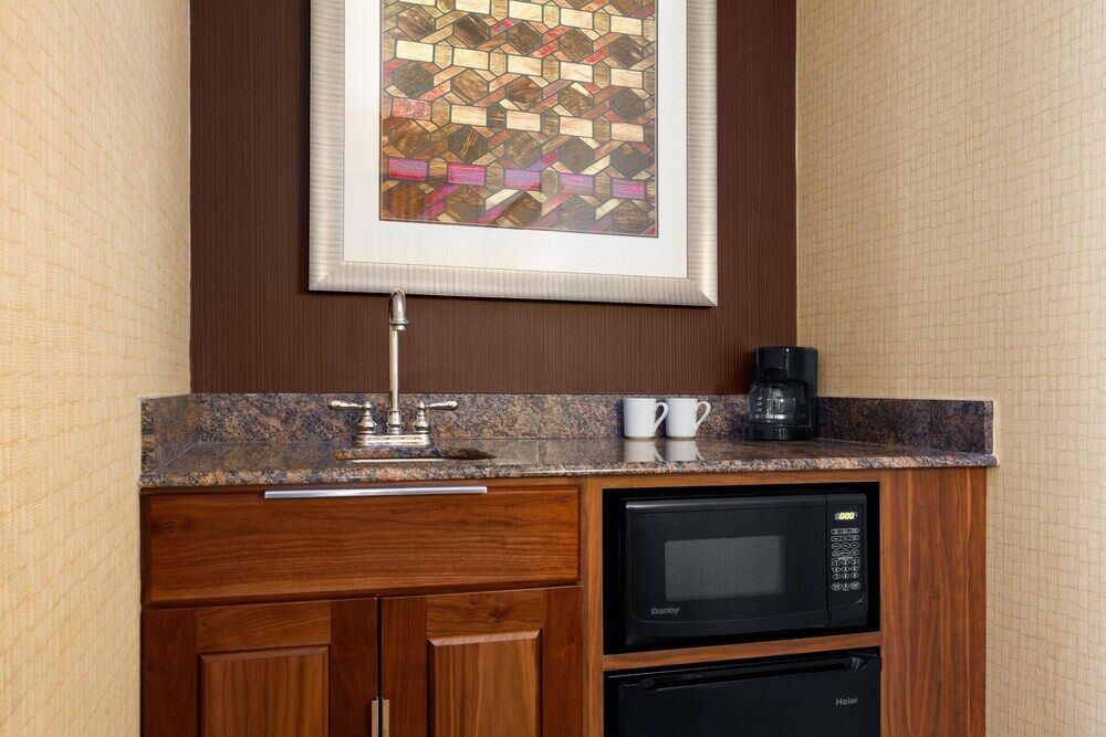Embassy Suites Baltimore Inner Harbor Экстерьер фото